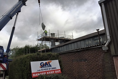 Dismantling metal chimney stacks
